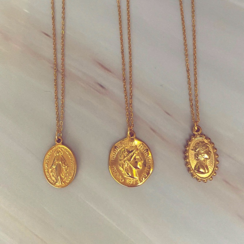 Water and Tarnish Resistant Pendant Necklace